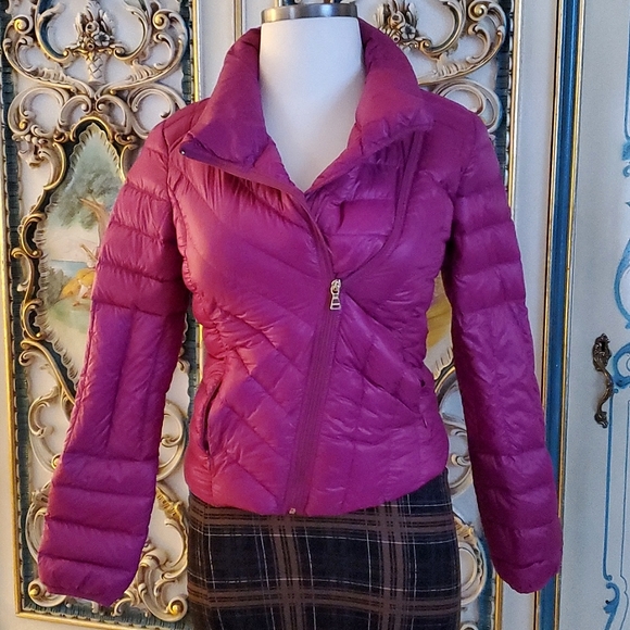 Express light weight pink puffer jacket medium NWT - Picture 2 of 5